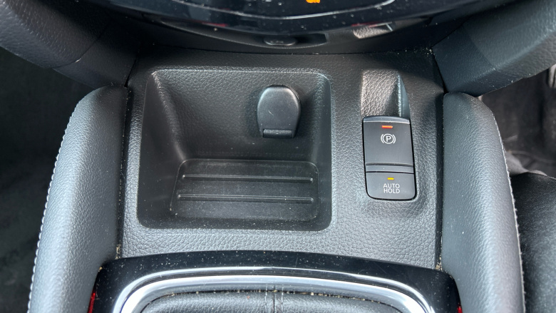 Nissan Qashqai 1.3 DiG-T Acenta Premium 5dr Petrol Hatchback